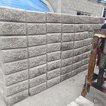 Пескоблок: Продаю Пескоблок высокого качества! Рваный, 15/400, оконтованый — 1