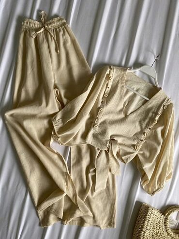 kompleti za devojke: S (EU 36), M (EU 38), L (EU 40), Stripes, color - Beige