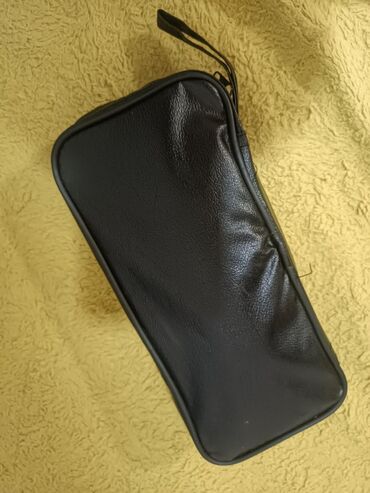 Multimetri: Digitalne strujne klešta/multimetar DT-266 Opis: - Digitalni clamp — 8