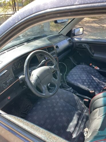 купить шины в бишкеке бу: Volkswagen Golf: 1993 г., Хэтчбэк
