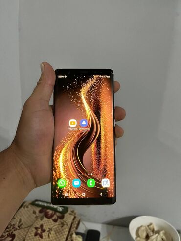 телефон бтс: Samsung Galaxy Note 8, Б/у, цвет - Золотой, 2 SIM