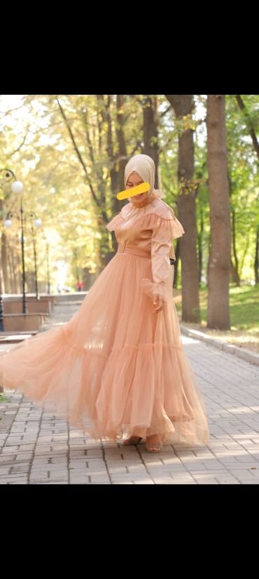 нарядные платье: Продаю нарядное платье, надела лишь раз, платье турецкое производство