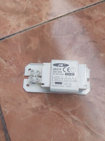 Spot lampalar: Yerləşdirilən məhsul: Daxili spot işıq (tavan üçün) Təsvir: - Tavan — 11