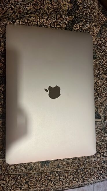 Kompüter və noutbuk aksesuarları: İşlənmiş Apple MacBook, 13.3 ", Intel Core i5, 256 GB