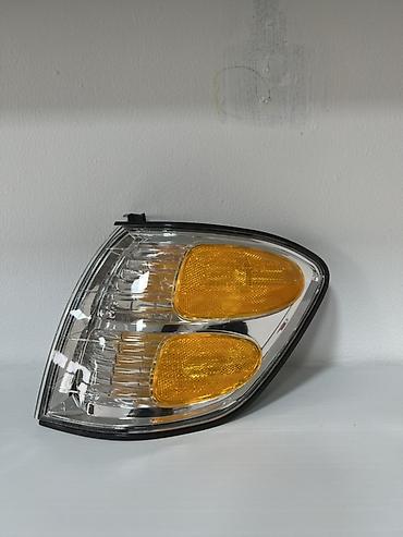 toyota touch 2: Правый поворотник 2002 г., Новый, Аналог — 1