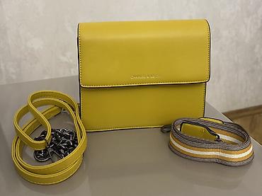 cantalar: Çiyin çantası, Charles & Keith, İşlənmiş — 1