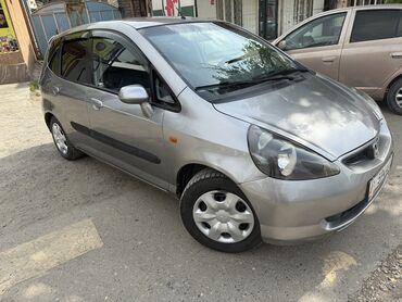 Honda: Honda Jazz: 2004 г., 1.4 л, Механика, Бензин, Хэтчбэк