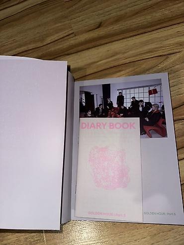 Kasete, CD i DVD: K‑pop set: magazini, albumi, stikeri i sitni merch Prodajem svoje — 37