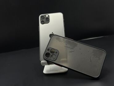 Apple iPhone: IPhone 11 Pro, Б/у, 512 ГБ, Серебристый, Защитное стекло, Чехол, 79 %