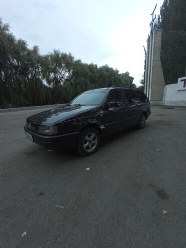 subaru forester автомобил: Volkswagen Passat: 1992 г., 1.8 л, Механика, Бензин, Универсал