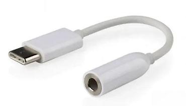 Kablovi za telefone: USB-C na 3,5 mm audio adapter - Adapter omogućava povezivanje — 1