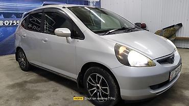 Honda: Honda Fit: 2002 г., 1.3 л, Автомат, Бензин, Хэтчбэк — 2