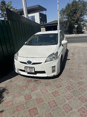 byd e6: Toyota Prius: 2011 г., 1.8 л, Автомат, Гибрид, Хэтчбэк — 1