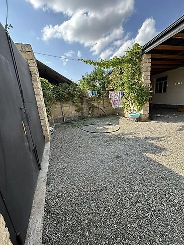ağ şəhər: Satılır: 2 otaqlı həyət evi (fotoşəkillərdə) - Geniş dəhliz, taxta — 9