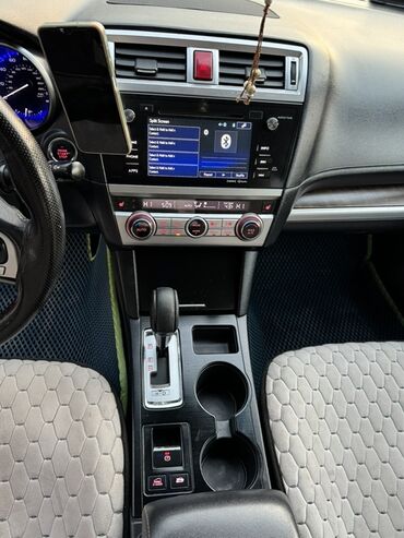 Subaru: Subaru Outback: 2017 г., Универсал — 15