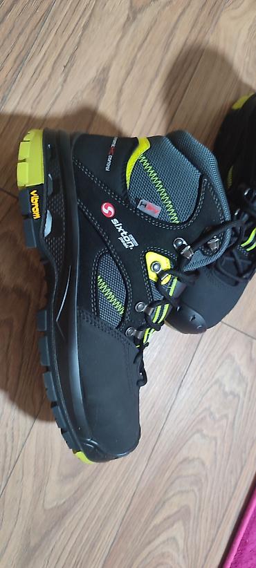 moon boots beograd: Radne/planinarske cipele Sixton Peak – model s Vibram đonom - Brend — 1