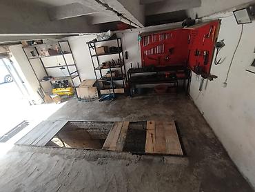 Kommersiya daşınmaz əmlakı: Təcili Yeni Günəşlidə V-massivində Atilla hamamin yanda 30 kv avto — 2