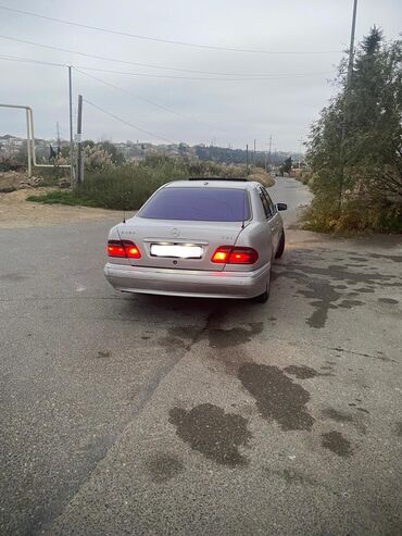 Mercedes-Benz: Mercedes-Benz E-Class W210 CDI sedan - Gümüş (silver) rəng, sedan — 2