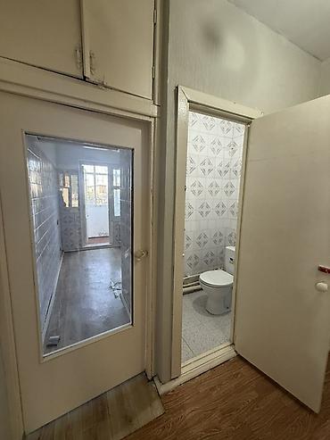 гасниса: 4 комнаты, 85 м², 12 мкр 1 этаж, Требуется ремонт — 2