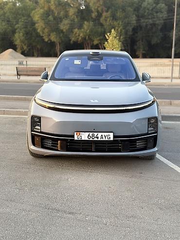 Lixiang L7: 2025 г., 0.1 л, Автомат, Гибрид, Внедорожник