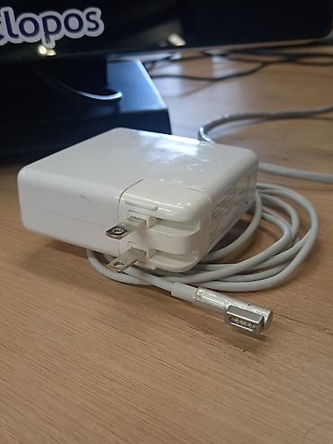 Ноутбуки и аксессуары: MacBook Air (11 və 13 düym): 2008 – 2011-ci il modelləri MacBook Pro — 1