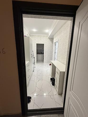 Сниму квартиру: 3 комнаты, 114 м² — 3