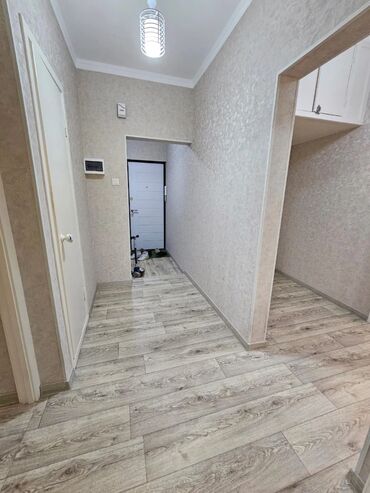 тоголок молдо фрунзе: 4 комнаты, 89 м², 106 серия, 1 этаж, Евроремонт