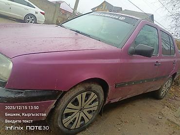 Унаа сатуу: Volkswagen Vento: 1992 г., 2 л, Кол менен иштөөчү, Бензин — 2