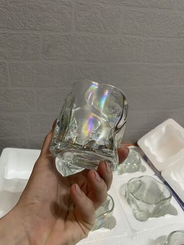 бумажный стакан для кофе: Новый набор стеклянных стаканов с волнистой формой - Материал