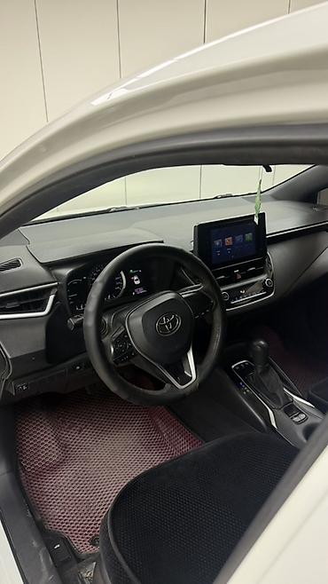 Продажа авто: Toyota Corolla: 2023 г., 1.8 л, Вариатор, Гибрид, Седан — 6
