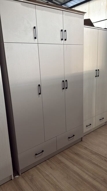 Шифоньеры: Шифоньеры — 4