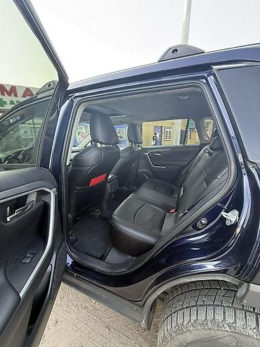 Toyota: Toyota RAV4: 2019 г., 2.5 л, Автомат, Бензин, Кроссовер — 8