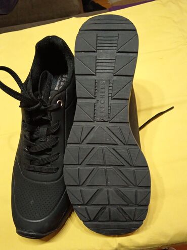 Čizme: Čizme, 40 — 17