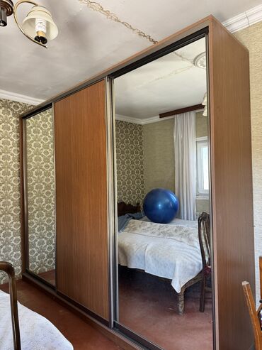 taxt dolab: İşlənmiş, Kupe, 3 qapılı Düz dolab, Qarderob, paltar dolabı, Azərbaycan