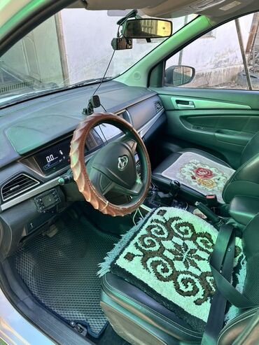 LDV: LDV : 2021 г., Робот, Электромобиль, Минивэн — 13