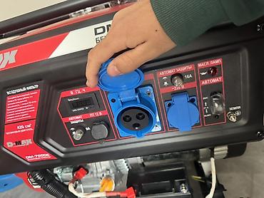 маленький компрессор: Бензиновый генератор D-MAX DM-7500E Характеристики и возможности: - — 5