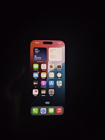 Apple iPhone: 16 pro max yeni alnıb satıram 2800 razlaşmaq olar yadaş 256