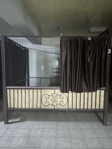 куплю бак: Тапчан 260 x 210 x 270 м, Металл