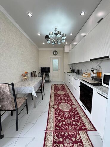 ак ордо жер уй: 4 комнаты, 130 м², Элитка, 7 этаж, Косметический ремонт