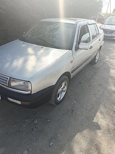 Volkswagen: Volkswagen Vento: 1994 г., 1.8 л, Механика, Бензин, Седан — 6
