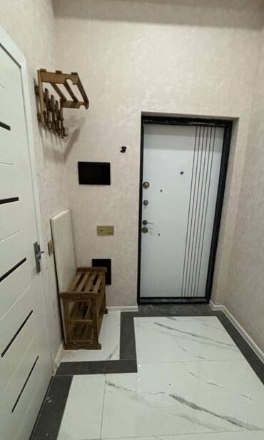 Uzunmüddətli kirayə mənzillər: Nərimanov metrosuna 5 dəgigə piyada məsafədə, 15 mərtəbənin,8-ci — 10