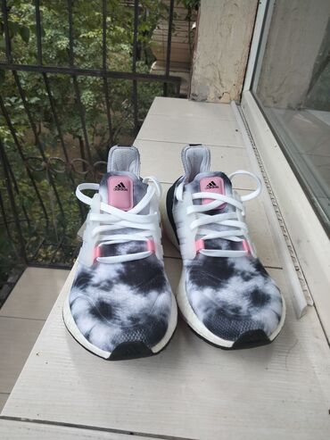 обувь для девочек: Кроссовки, 35.5, Adidas, Новый, цвет - Серый