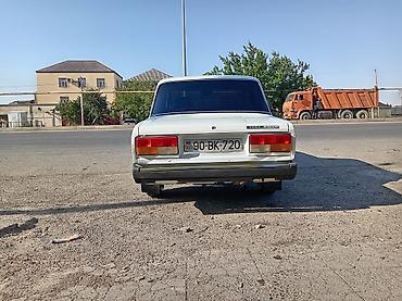 tap az vaz 2107: VAZ 2107, ağ rəng, sedan kuzov. Texniki xüsusiyyətlər: - Sxem: arxa — 6