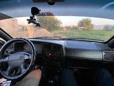 мотор жетта: Volkswagen Vento: 1994 г., 1.8 л, Кол менен иштөөчү, Бензин, Седан — 1