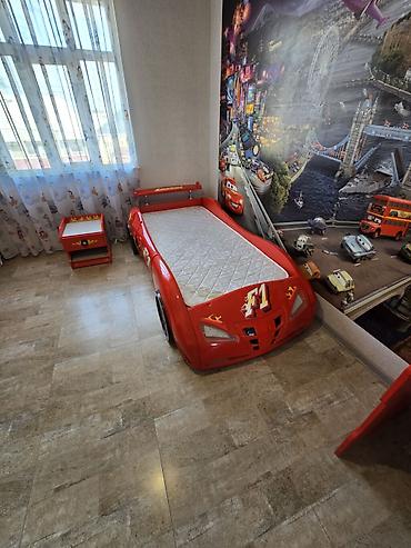 uşaqlar ucun lovhə: Uşaq otağı üçün “yarış avtomobili” temalı mebel dəsti Tarkib: - — 1