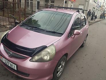 tayota mark 2: Honda Fit: 2001 г., 1.3 л, Автомат, Бензин, Хетчбек — 2