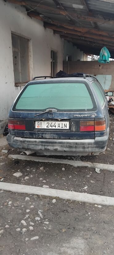 Volkswagen: Volkswagen Passat: 1991 г., 2 л, Механика, Бензин, Универсал at lalafo.kg Volkswagen: Volkswagen Passat: 1991 г., 2 л, Механика, Бензин, Универсал