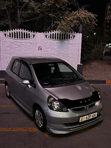 windom 2003: Honda Fit: 2003 г., 1.3 л, Вариатор, Бензин, Хэтчбэк — 2