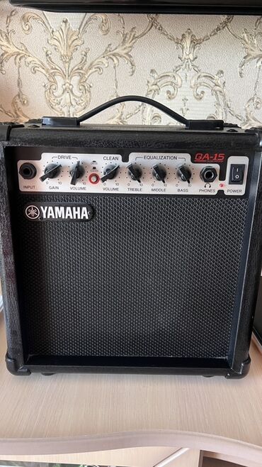 усилитель ямаха купить: Гитарный усилитель Yamaha GA-15 — это компактное устройство черного