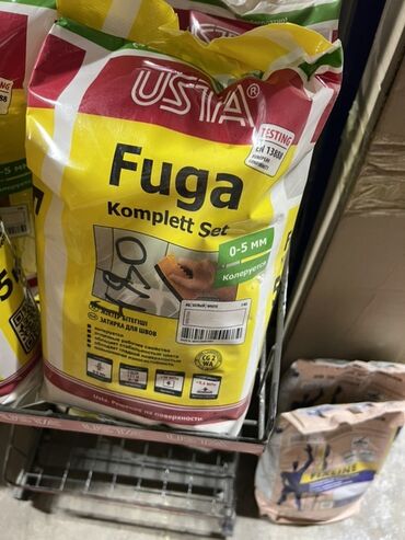 шпаклёвка глад: Затирка для швов USTA Fuga Komplett Set белого цвета, предназначенная